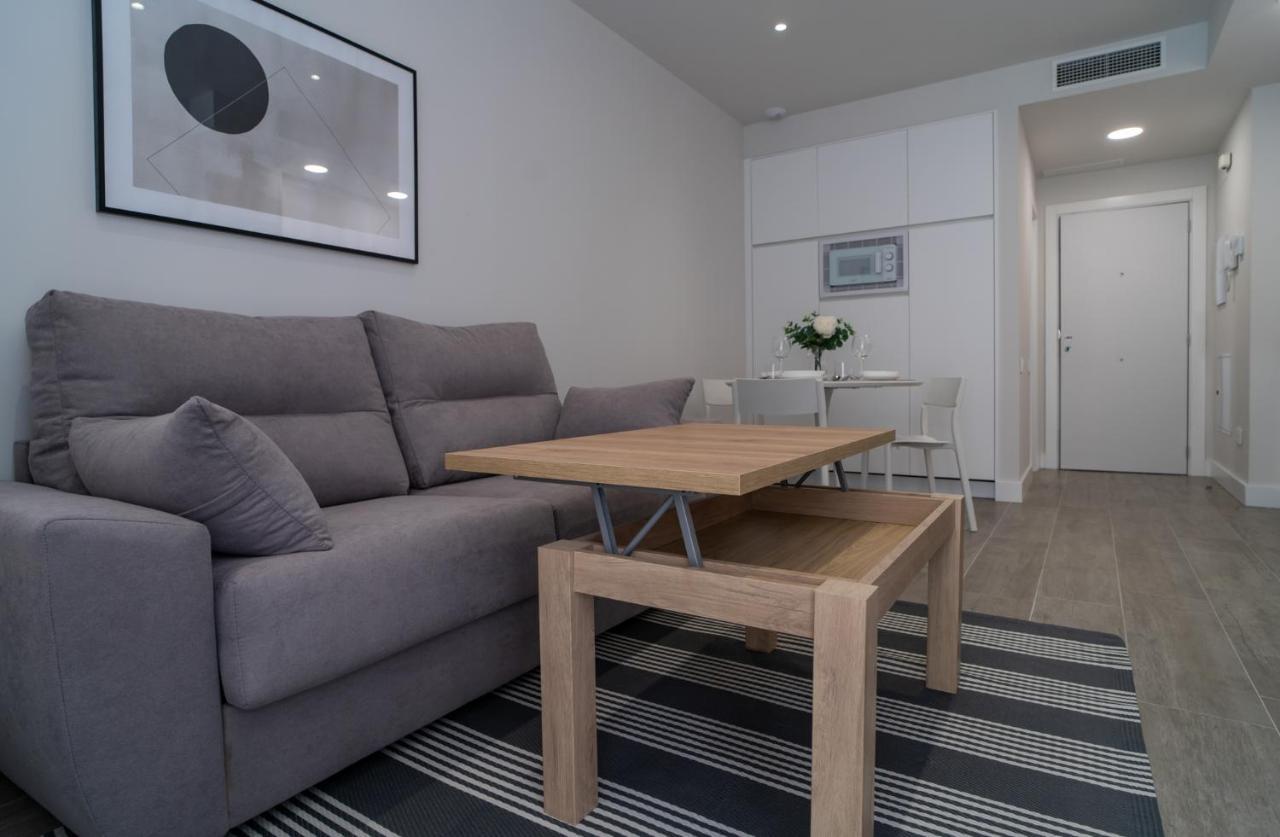 Aac Malaga - Apartamento Luminoso Y Nuevo, A 1,3Km Del Centro De Malaga Bagian luar foto