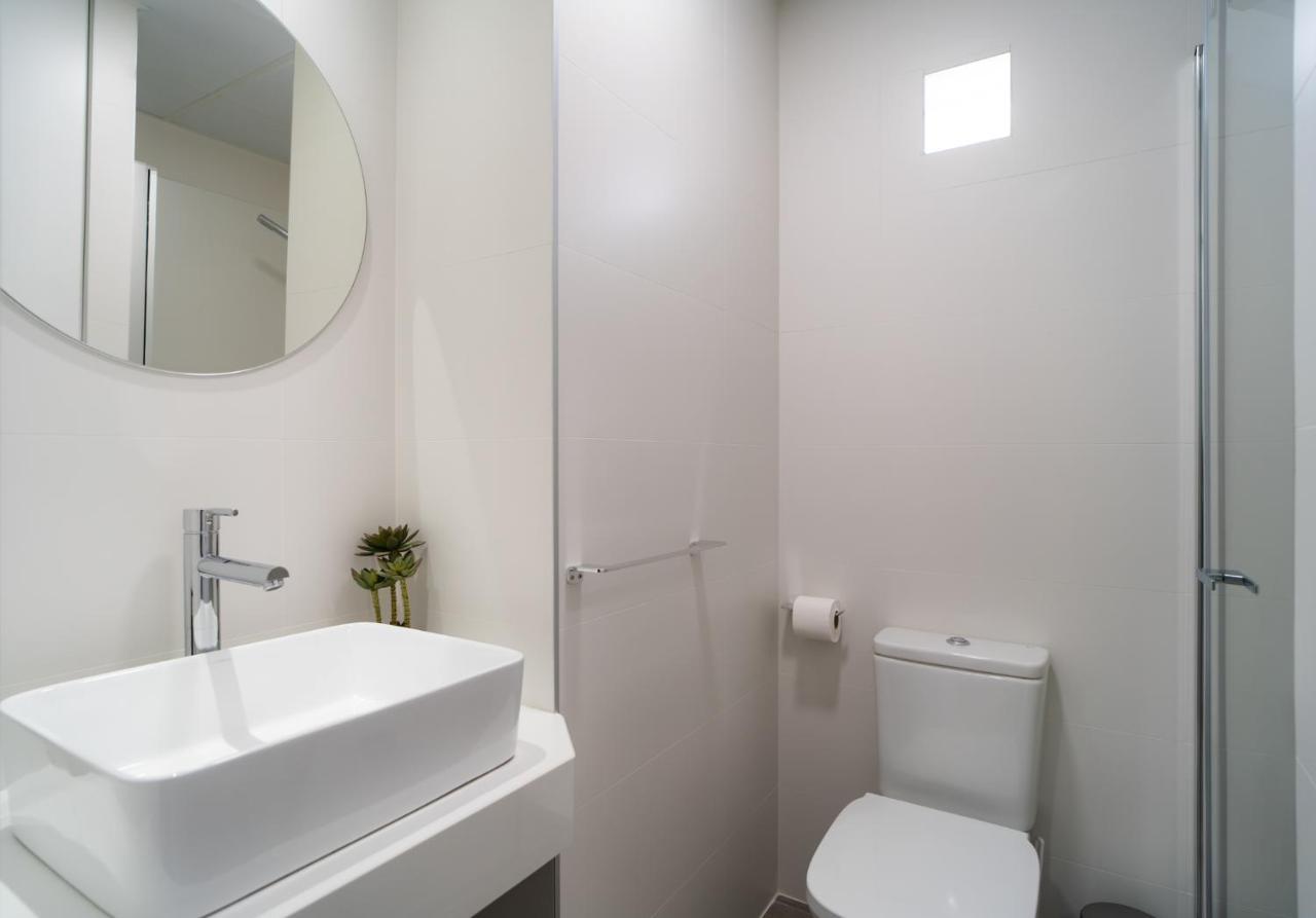 Aac Malaga - Apartamento Luminoso Y Nuevo, A 1,3Km Del Centro De Malaga Bagian luar foto