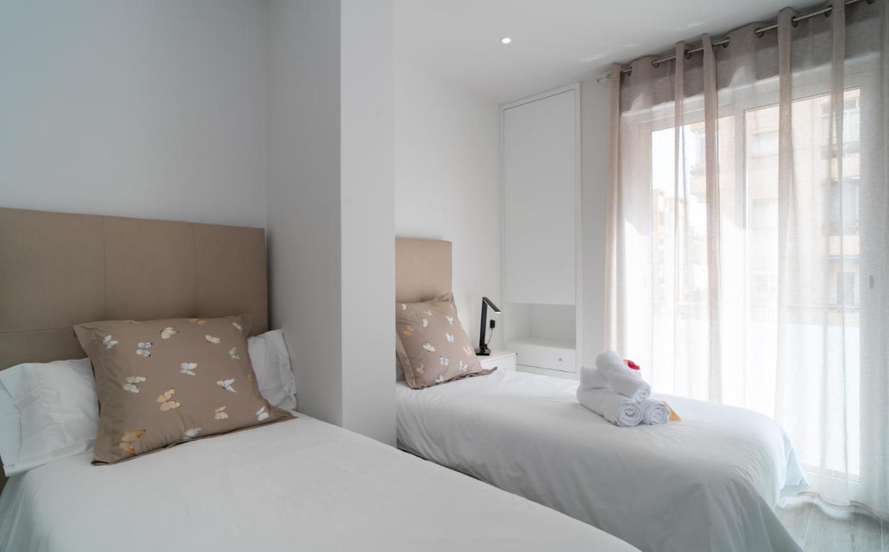 Aac Malaga - Apartamento Luminoso Y Nuevo, A 1,3Km Del Centro De Malaga Bagian luar foto